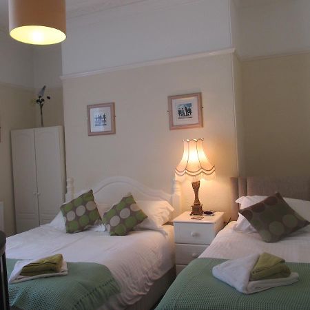 Caledonia Guest House Plymouth Bagian luar foto