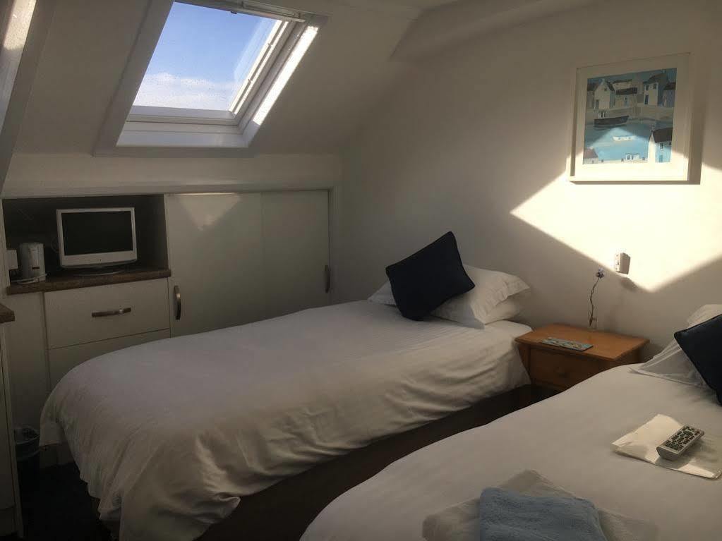 Caledonia Guest House Plymouth Bagian luar foto