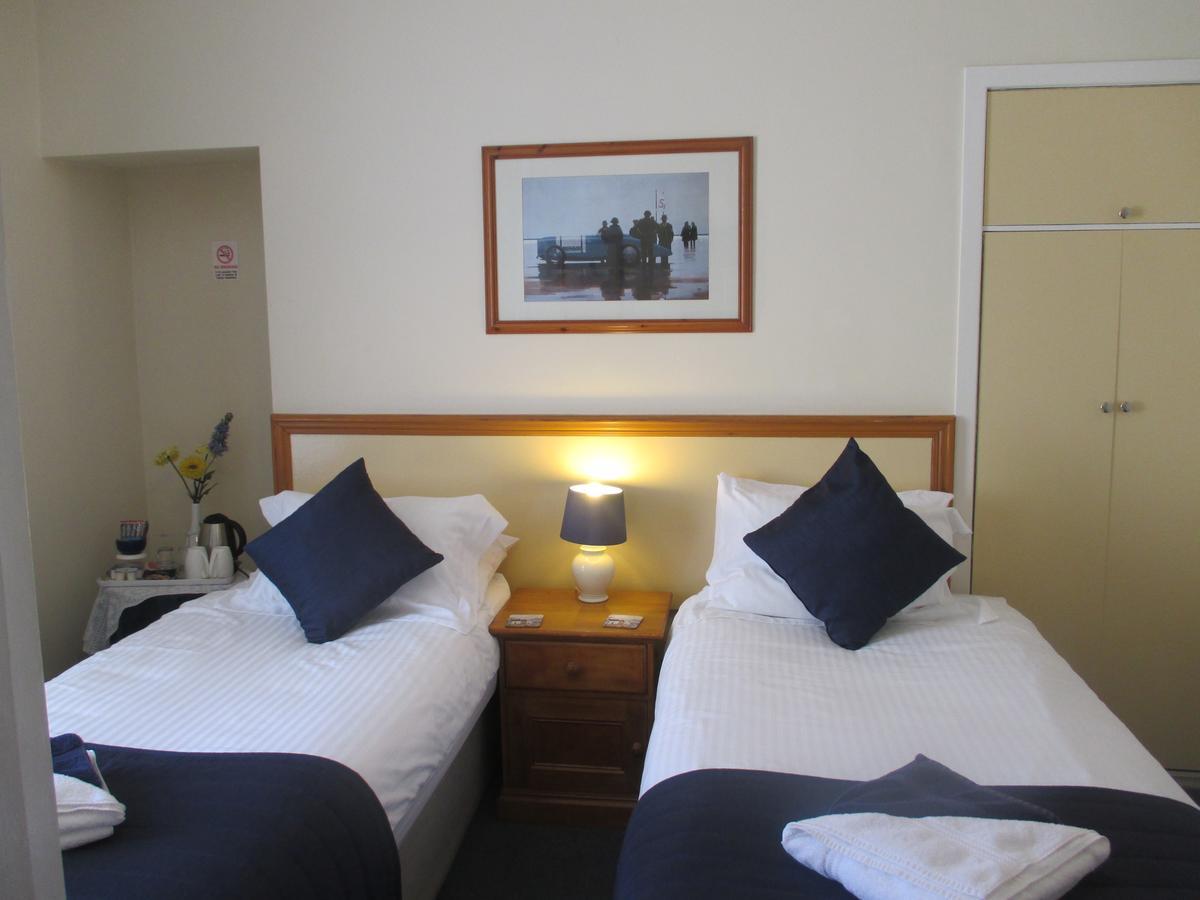 Caledonia Guest House Plymouth Bagian luar foto