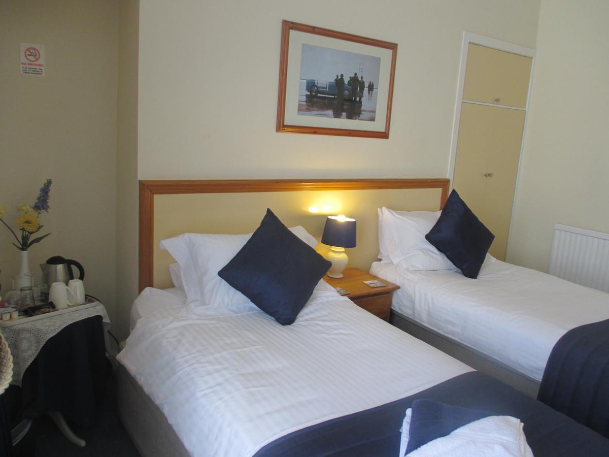 Caledonia Guest House Plymouth Bagian luar foto