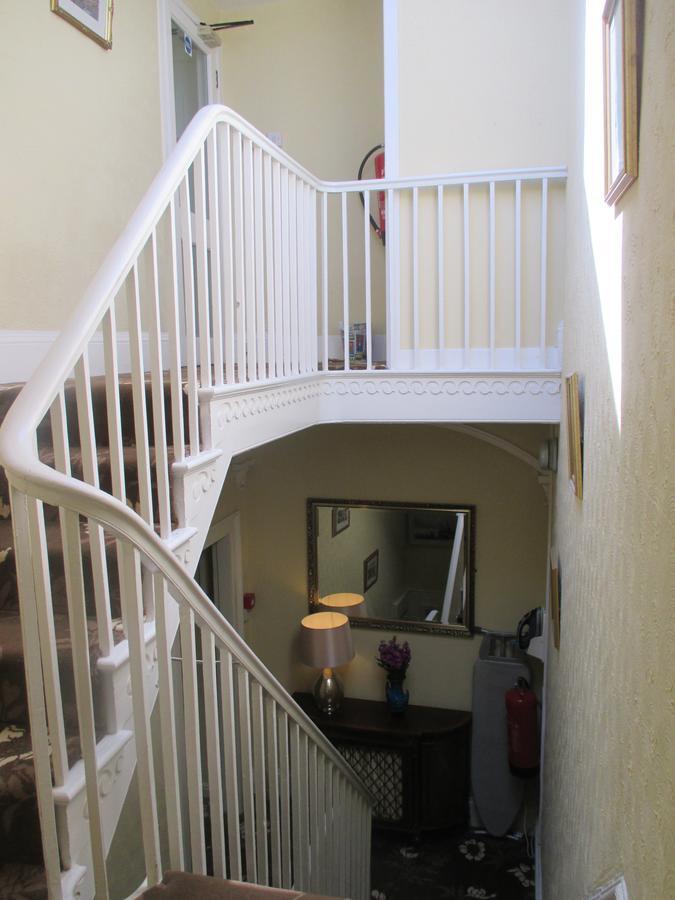 Caledonia Guest House Plymouth Bagian luar foto